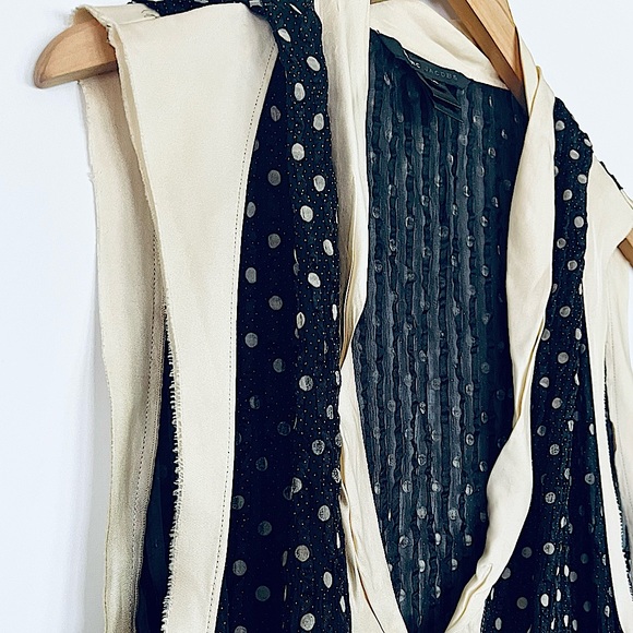 Marc Jacobs Silk Polka Dot Sleeveless Blouse - Picture 7 of 12